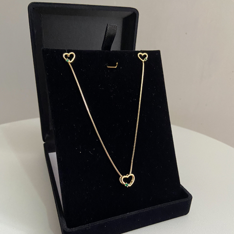 CONJUNTO CORAÇÃO PONTO VERDE DOURADO