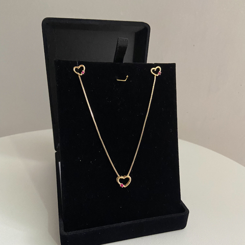 CONJUNTO CORAÇÃO PONTO ROSA DOURADO