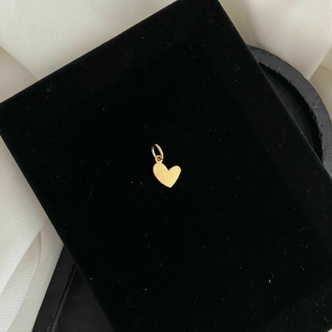 PINGENTE MINI CORAÇÃO DOURADO - comprar online