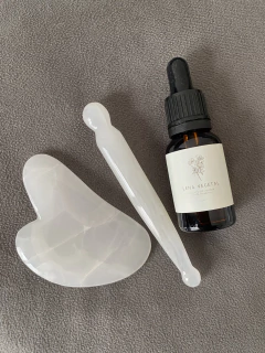 Gua Sha Corazón + Stick Reflexología + Aceite de Jojoba Orgánico de Regalo