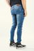 JEAN BUGS CARROT LIGHT BLUE en internet