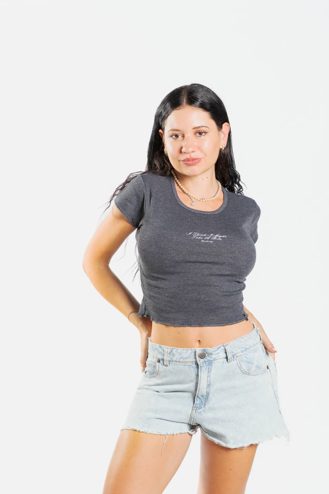 REMERA TAKE A BITE RULOTE TOPO