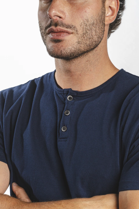 REMERA MONTT CARTERA BOT MARINO