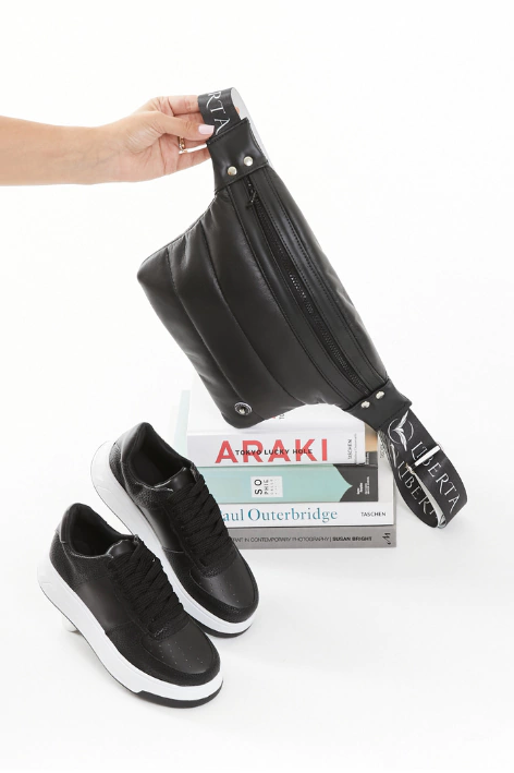 COMBO URBAN BLACK (Zapatilla China + Riñonera Alaska)