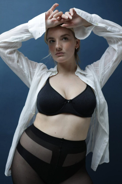 Corpiño con aro de lycra labrada Flower (513A) - comprar online