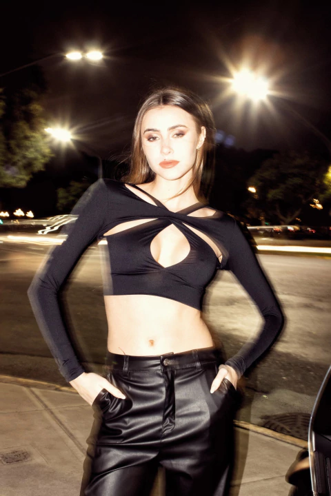 Top de microfibra manga larga con escote cruzado (5760)