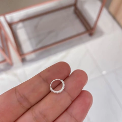 Piercing nariz/hélix cravejado fino - comprar online