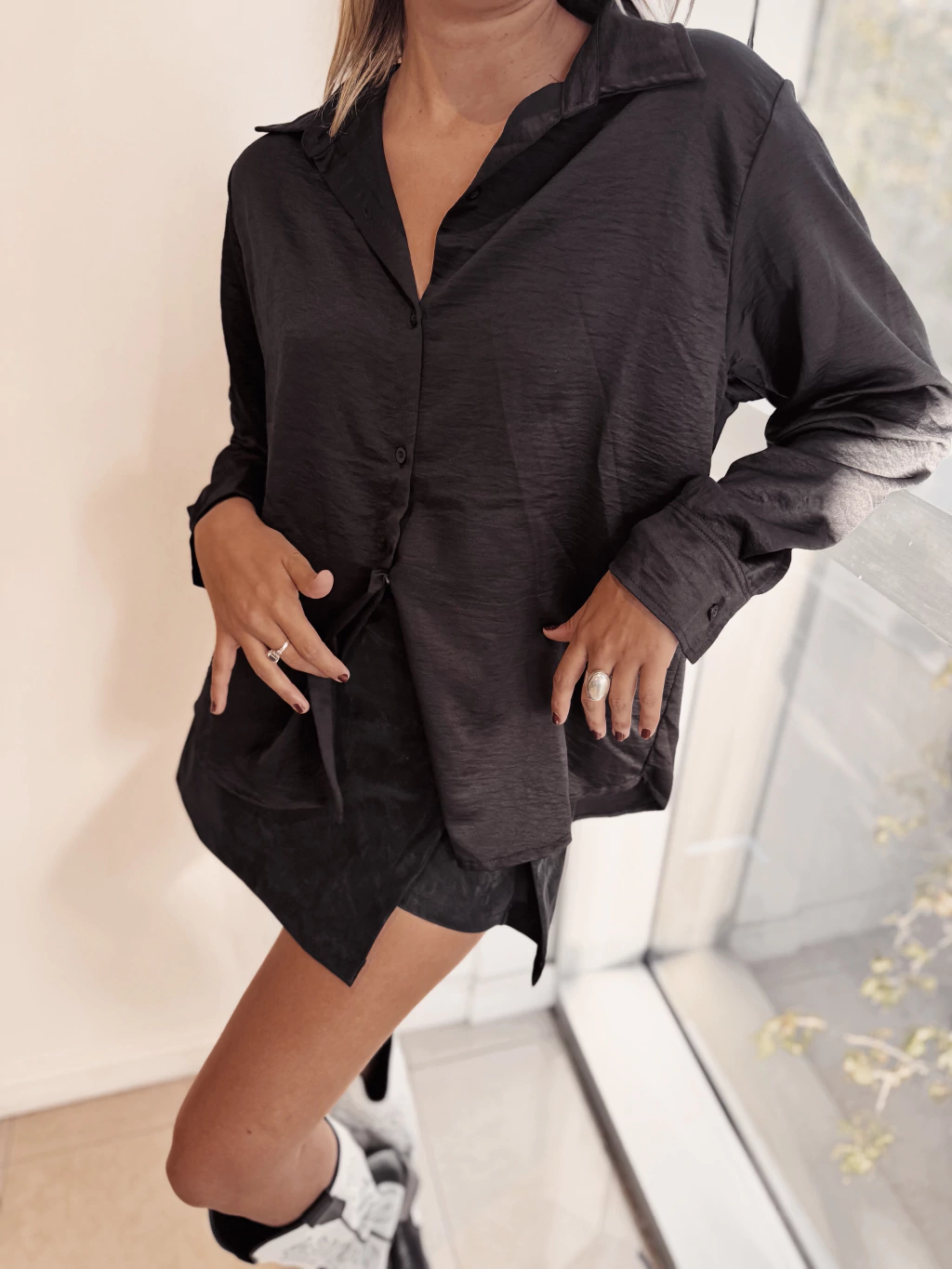 Camisa Negra - Isostasia