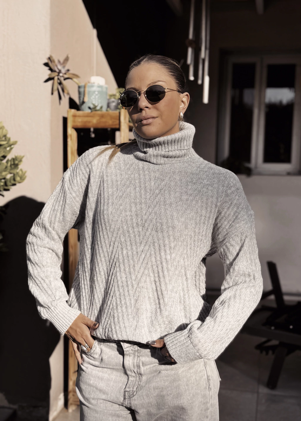 Sweater trenzado gris