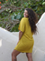 vestido travessia viscose curto - mostarda - loja online