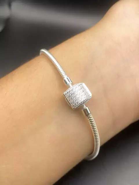 PULSEIRA PARA BERLOQUES CRAVEJADA