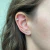 Brinco Ear Cuff Cravejado