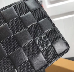 Carteira Louis Vuitton Multiple Masculina Damier Ebene Alto Relevo Italiana - comprar online