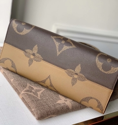 Bolsa Louis Vuitton Onthego MM Italiana na internet
