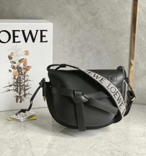 Bolsa Loewe Gate Dual Preta Italiana