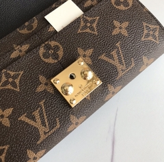 Carteira Louis Vuitton Pallas Preta Italiana - comprar online
