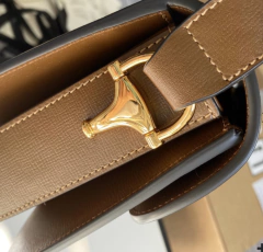 Imagem do Bolsa Gucci 1955 Horsebit Pequena Transversal Caramelo Italiana