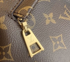 Mochila Louis Vuitton Montsouris PM Monogram Italiana na internet