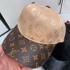 Boné Louis Vuitton Nude e Monograma Italiana