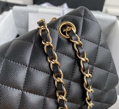 Bolsa Chanel 2.55 Clássica Caviar Preta com Dourado Italiana na internet