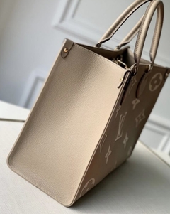 Bolsa Louis Vuitton Onthego MM Monogram Empreinte Bege Italiana - Romaly Grifes Bolsas