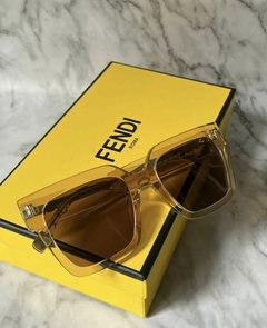 Óculos Fendi Bege Italiana