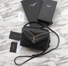 Bolsa YSL LouLou Toy Preta/Dourada Italiana