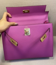 Bolsa Hermès Kelly 28 Rosa Epsom Italiana - Romaly Grifes Bolsas