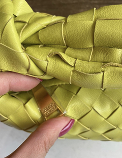 Bolsa Mini Jodie Bottega Veneta Verde Limão Italiana na internet