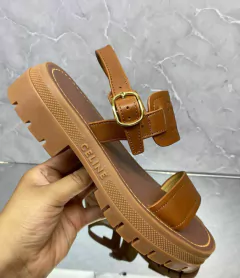 Sandália Papete Celine Clea Triomphe Caramelo Italiana - Romaly Grifes