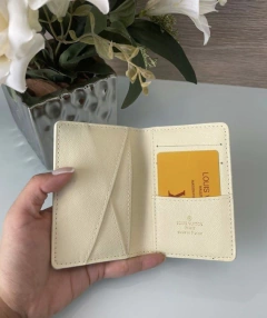 Porta Cartão Louis Vuitton Damier Azur Italiana - comprar online