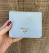 Carteira Prada de Couro Saffiano Azul Bebê Pequena Italiana