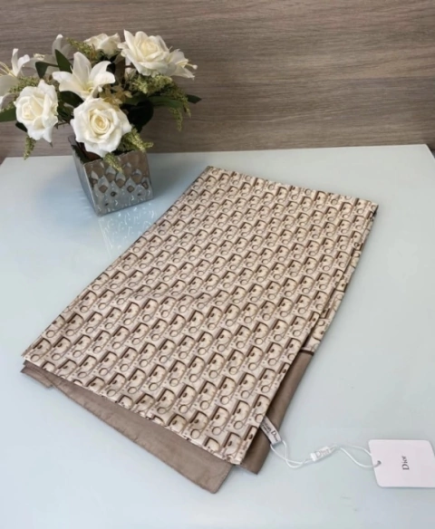 Lenço Dior Nude Italiana