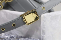 Bolsa Dior Bobby Média Cinza Italiana na internet