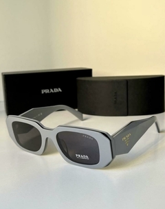 Óculos Prada Symbole Italiana - comprar online