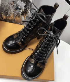 Bota Louis Vuitton Ankle Boot Star Trail Monogram Italiana