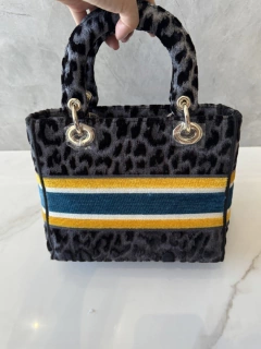 Imagem do Bolsa Lady Dior D-Lite Média Toile De Jouy Reverse Italiana