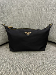 Bolsa Prada Em Nylon Preta Italiana - Romaly Grifes