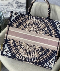 Bolsa Dior Book Tote Bordado Tie & Dior Multicolorido Italiana na internet