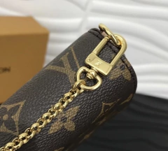 Bolsa Louis Vuitton Favorite Pm Monogram Italiana - loja online