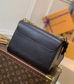 Bolsa Louis Vuitton Twist MM Preta Italiana - comprar online