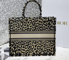 Bolsa Dior Book Tote Bordada Mizza Bege Italiana - comprar online