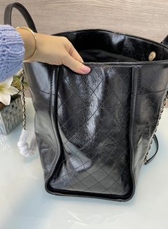 Imagem do Bolsa Chanel Deauville Grande Couro Preto Italiana
