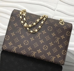 Bolsa Louis Vuitton Victoire Preta Italiana - Romaly Grifes Bolsas