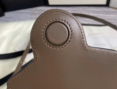 Bolsa Gucci Horsebit 1955 Mini Marrom Italiana