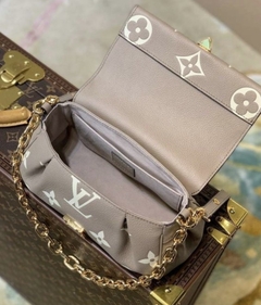 Bolsa Louis Vuitton Favorite Cinza e Creme Italiana - loja online