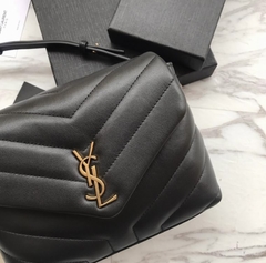 Bolsa YSL LouLou Toy Preta/Dourada Italiana na internet