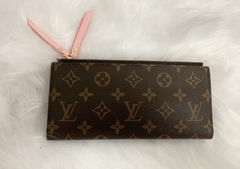 Carteira Louis Vuitton Adele Zíper Duplo Rosa Italiana