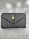 Bolsa YSL Envelope Cinza Italiana