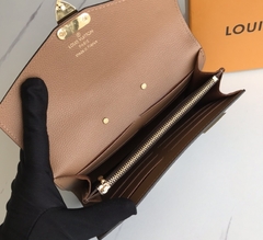 Carteira Louis Vuitton Pallas Caramelo Italiana - Romaly Grifes Bolsas